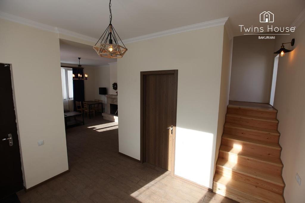 Бакуриани: Twins House Bakuriani