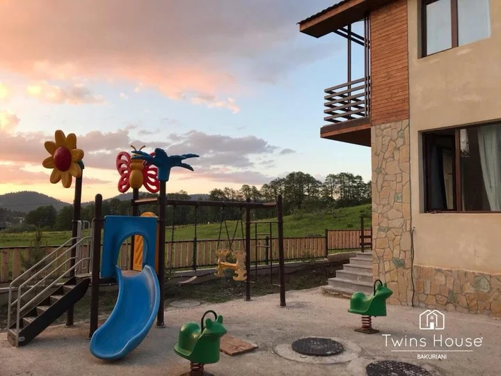 Бакуриани: Twins House Bakuriani