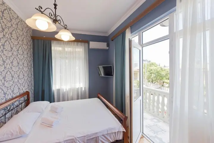 Отель Home 21 Батуми — фото 1