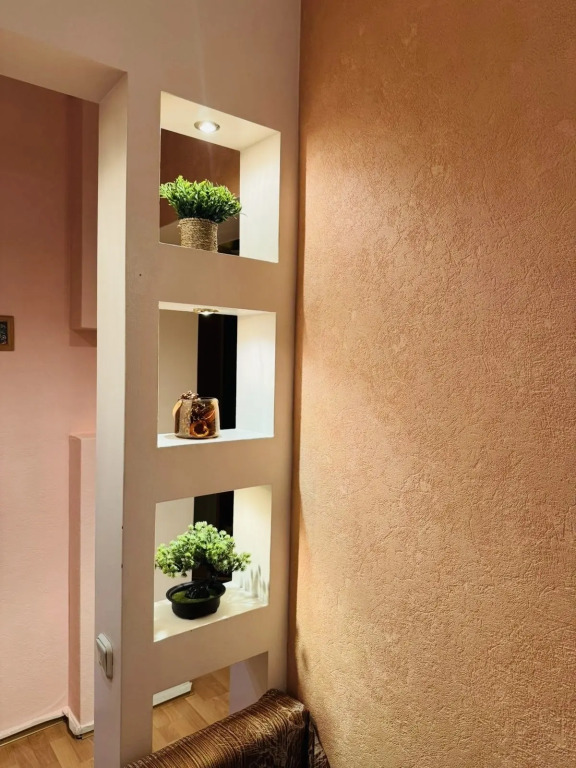 Новый Уренгой: Апартаменты Дом 89 в микророайоне Юбилейный 5/2