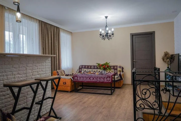 Степанцминда: House 54