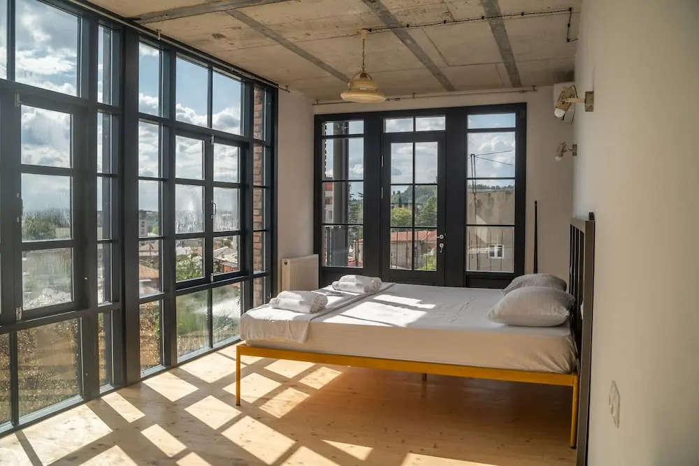 Кутаиси: Black Tomato Hostel Kutaisi
