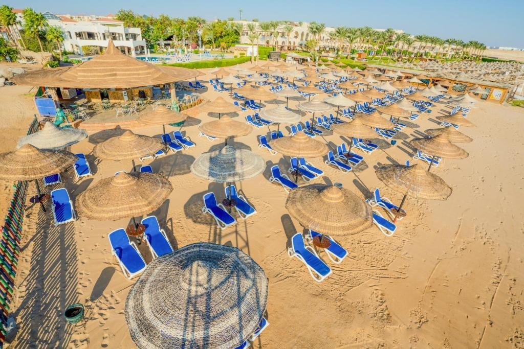 Курортный отель Ivy Cyrene Island Resort — фото 3