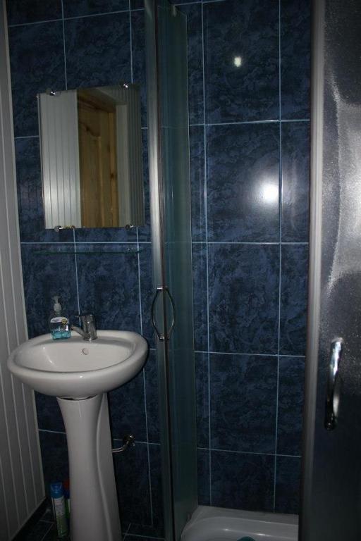 Омало: Hotel Tsasne