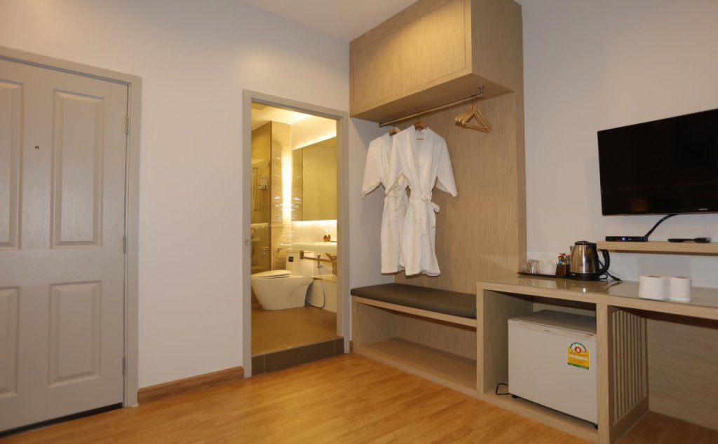 Банг Пхли: Enterprize Hotel