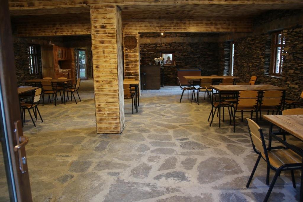 Омало: Hotel Complex Nabadi
