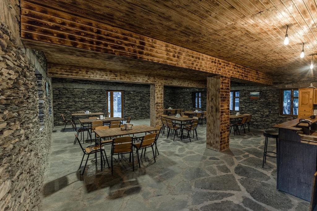 Омало: Hotel Complex Nabadi