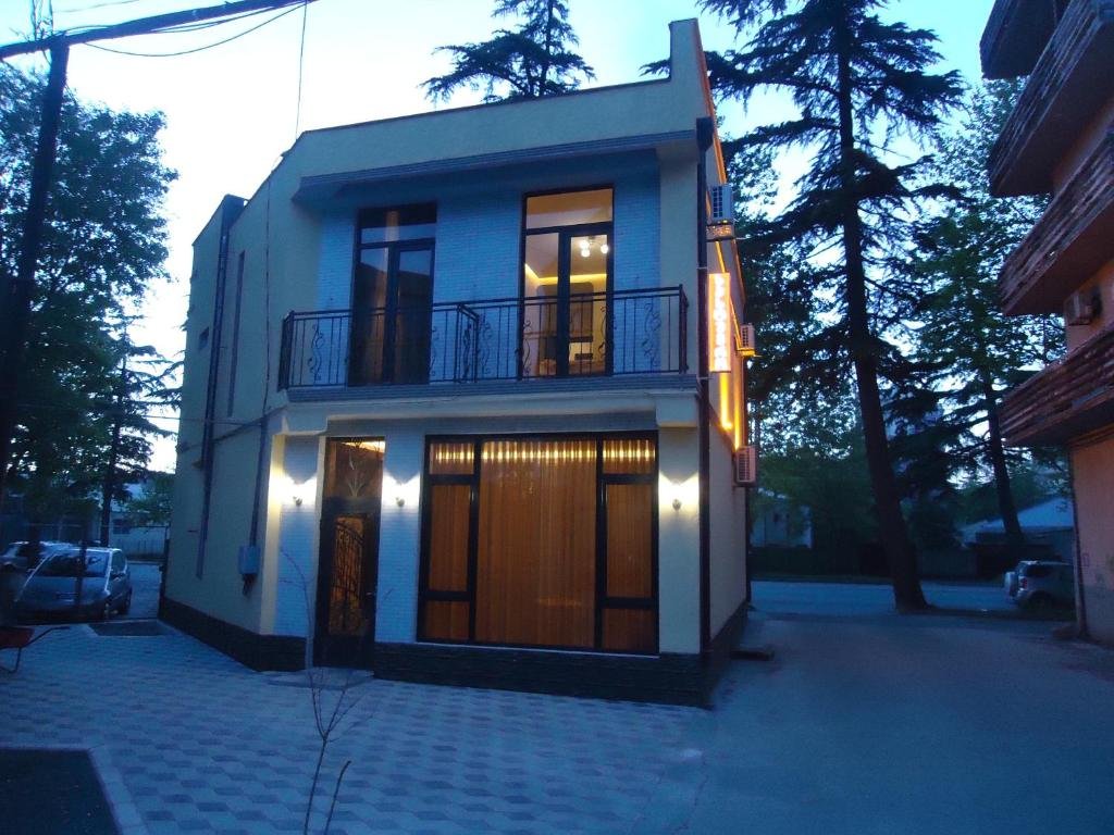 Кутаиси: La'Rooms