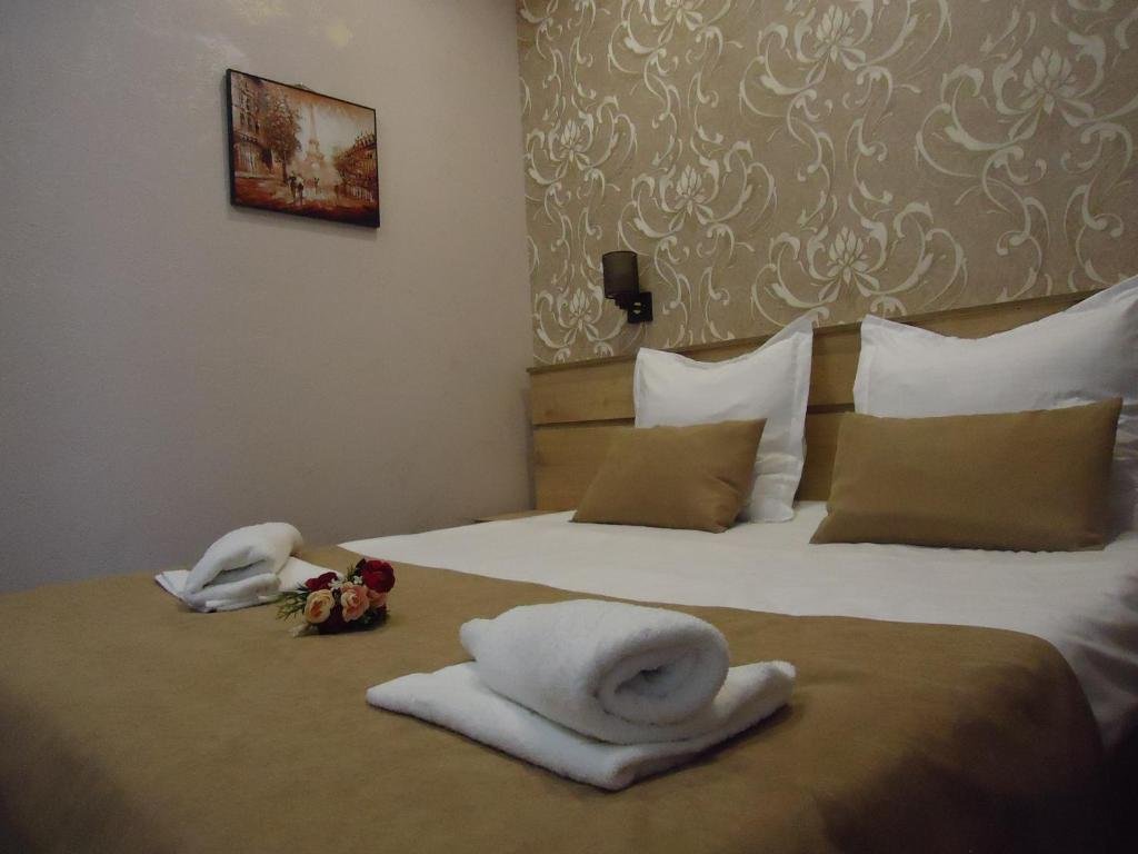 Кутаиси: La'Rooms