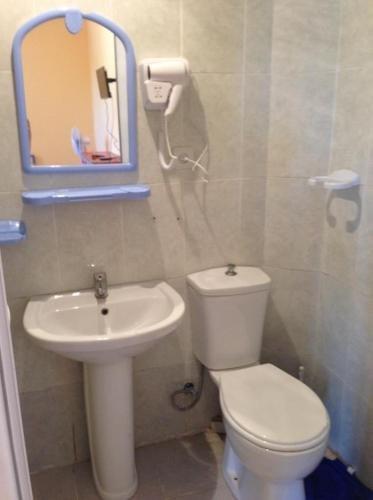 Кобулети: Beach House Hotel