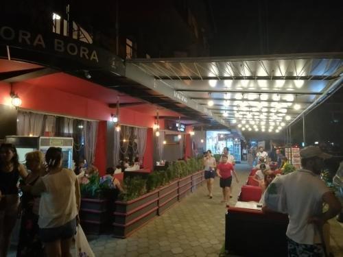 Кобулети: Bora Bora Kobuleti