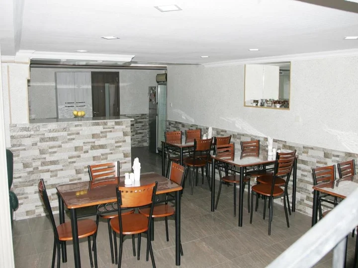 Кутаиси: Hotel Tskhumi