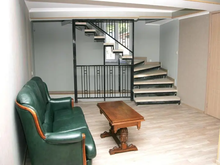 Кутаиси: Hotel Tskhumi