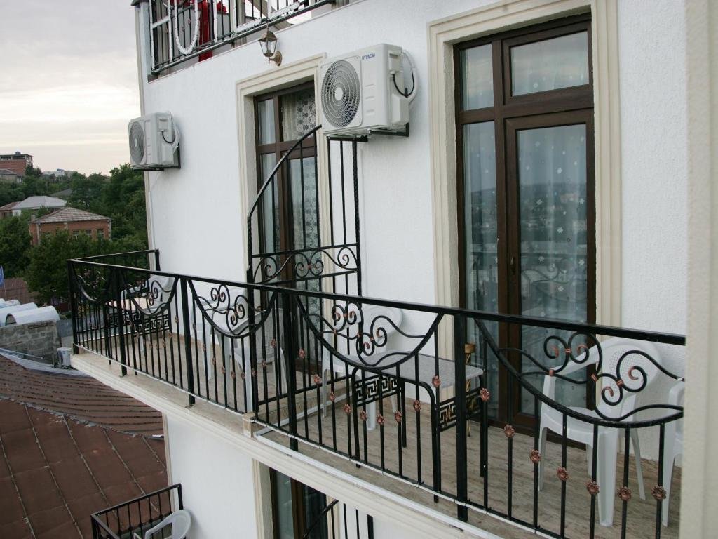 Кутаиси: Hotel Tskhumi