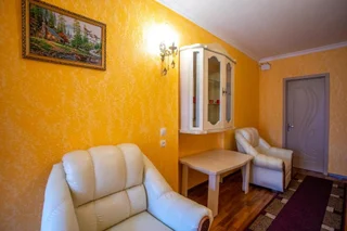Кутаиси: HOTEL VLADi