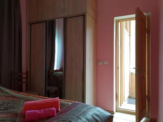 Ушгули: Kochki's cozy home