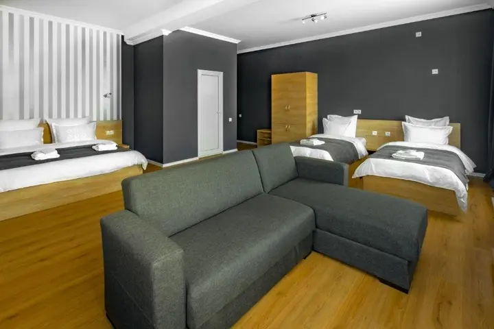 Боржоми: Hotel Caucasus Borjomi