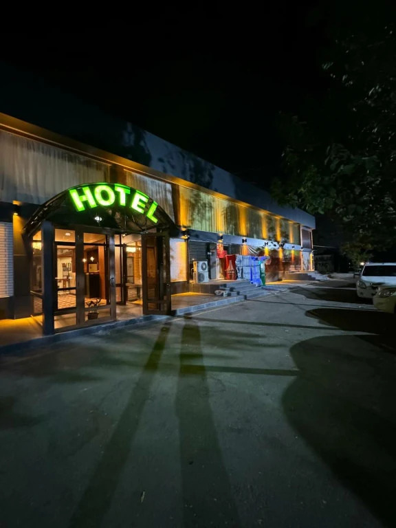 Эшангузар: Karvonsaroy Hotel