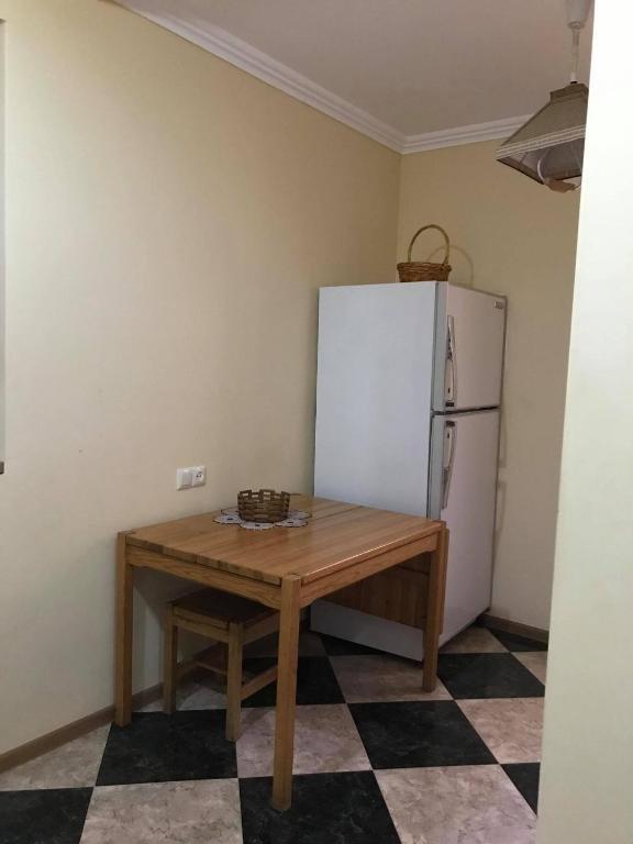 Кутаиси: Georgia, kutaisi, Bukhaidze street N33