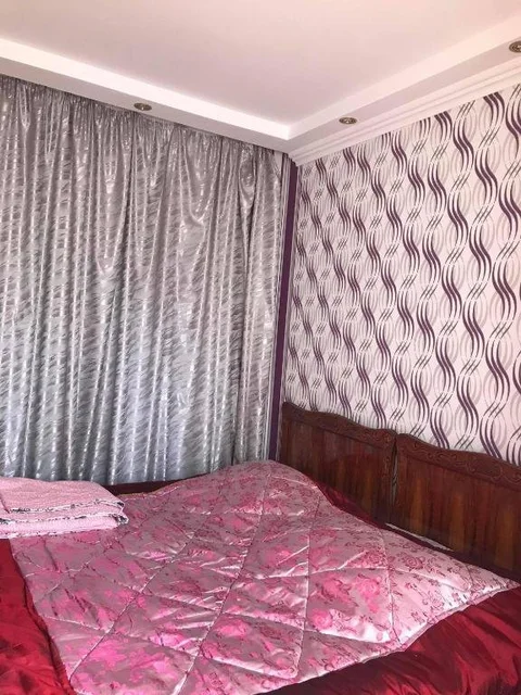 Кутаиси: Georgia, kutaisi, Bukhaidze street N33