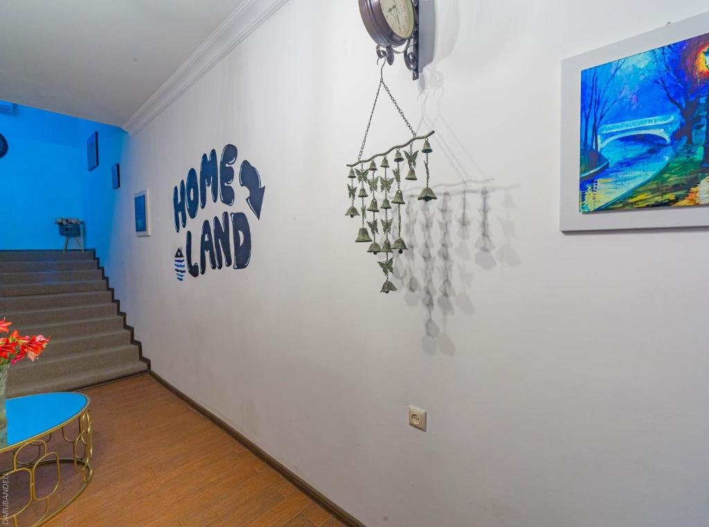 Батуми: Hotel Homeland