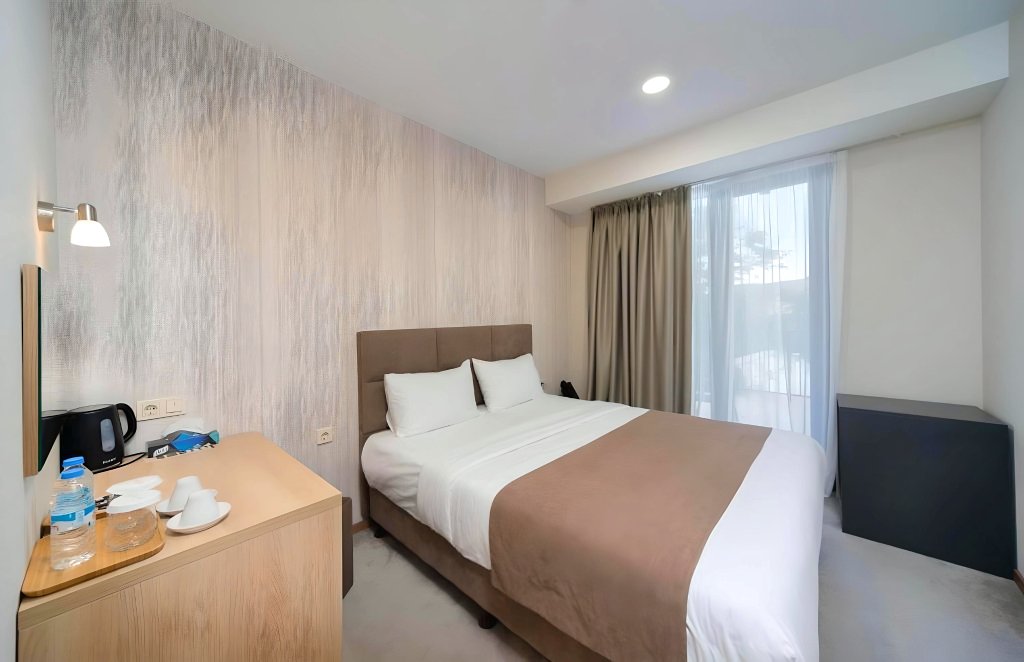Тбилиси: Brooch Boutique Hotel