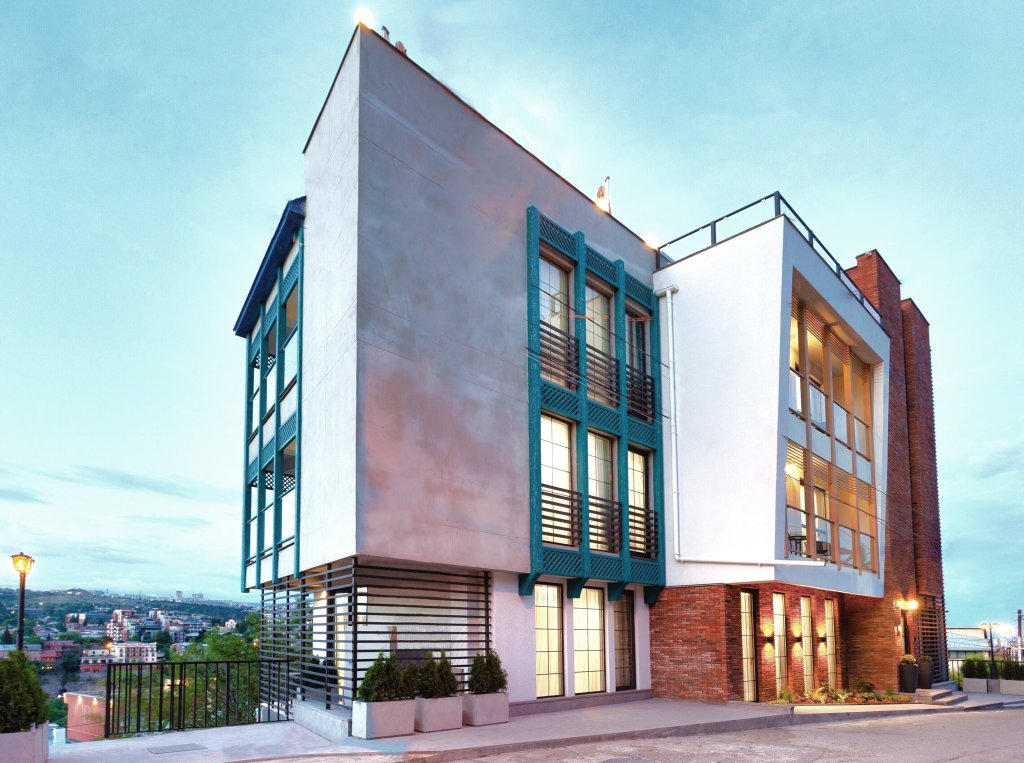 Тбилиси: Brooch Boutique Hotel