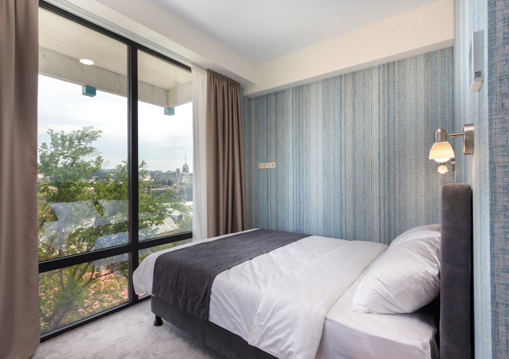 Тбилиси: Brooch Boutique Hotel