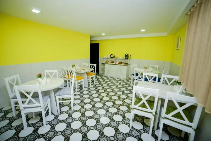 Кутаиси: Lemon