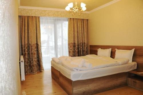 Степанцминда: Ketino's Home