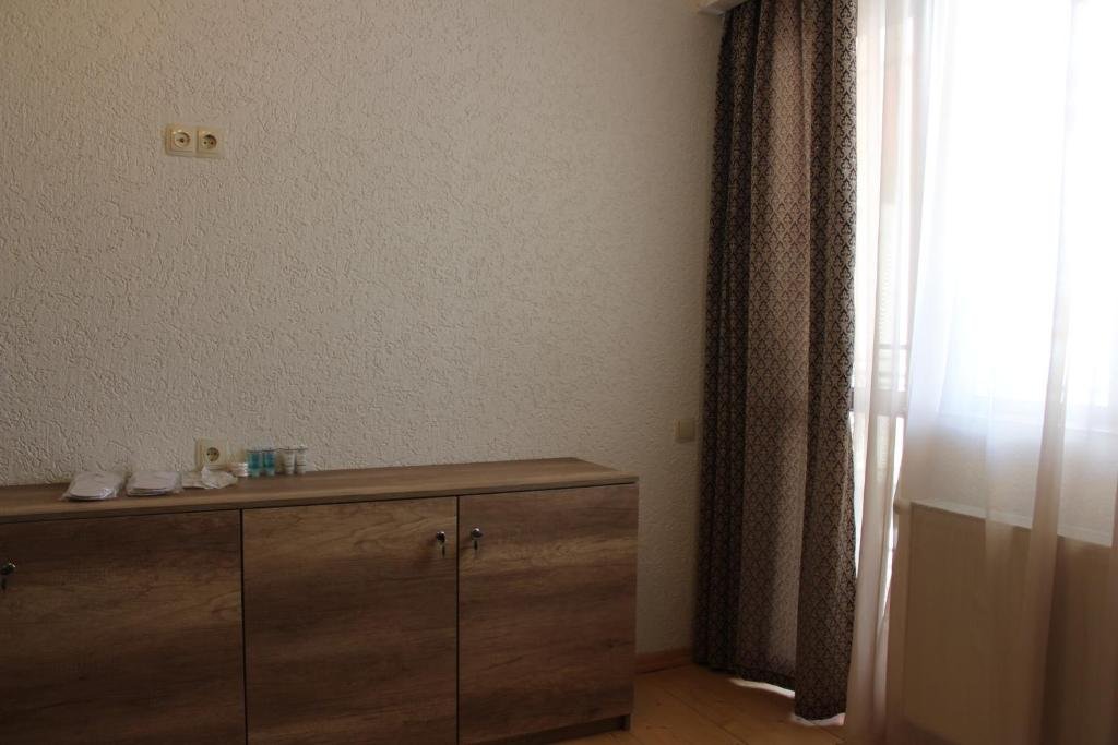 Степанцминда: Ketino's Home