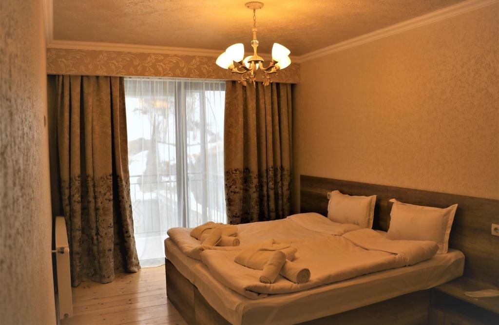 Степанцминда: Ketino's Home