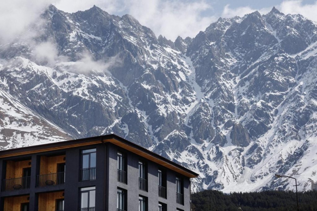 Степанцминда: Intourist Kazbegi