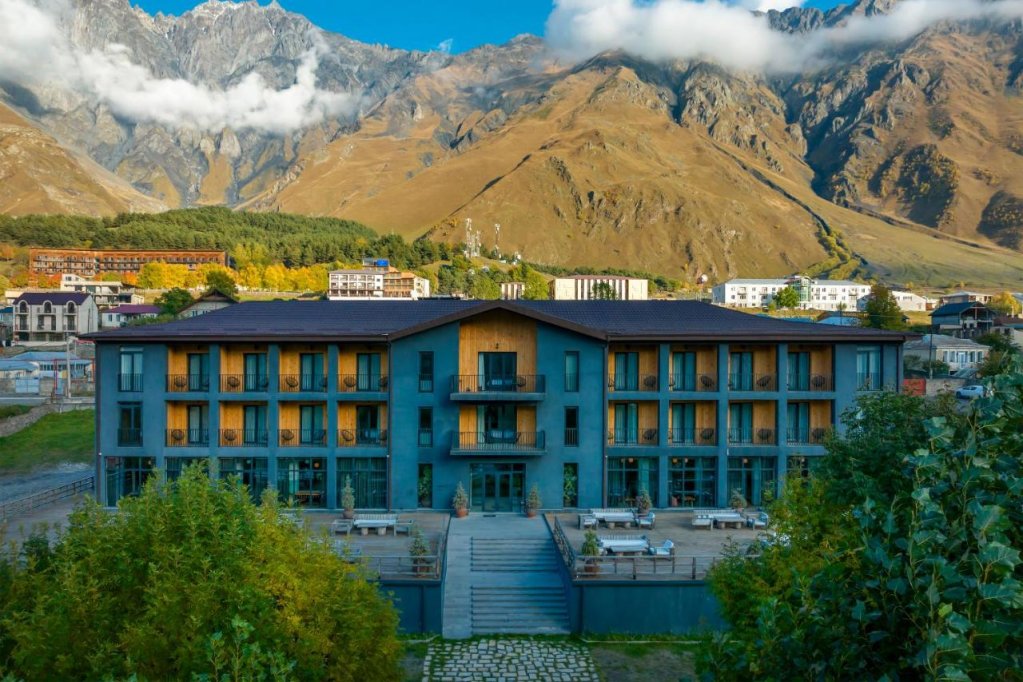 carousel image 0