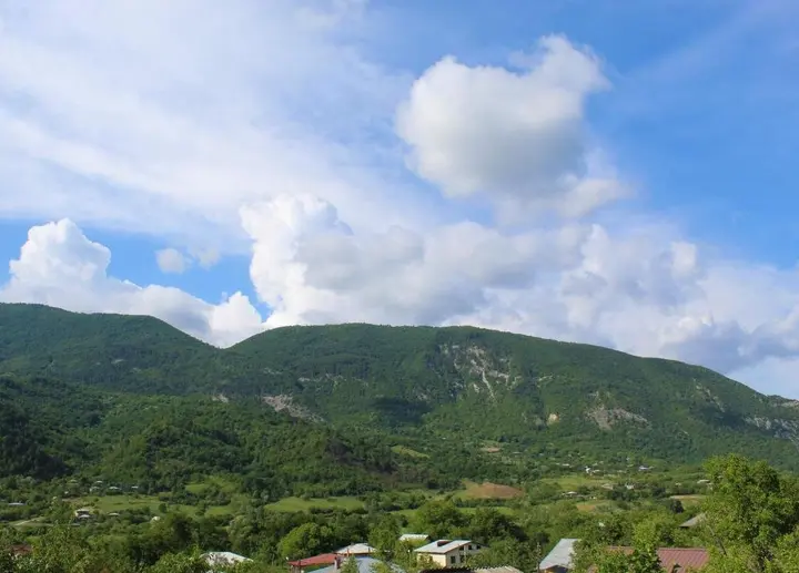 Амбролаури: Guest House Racha