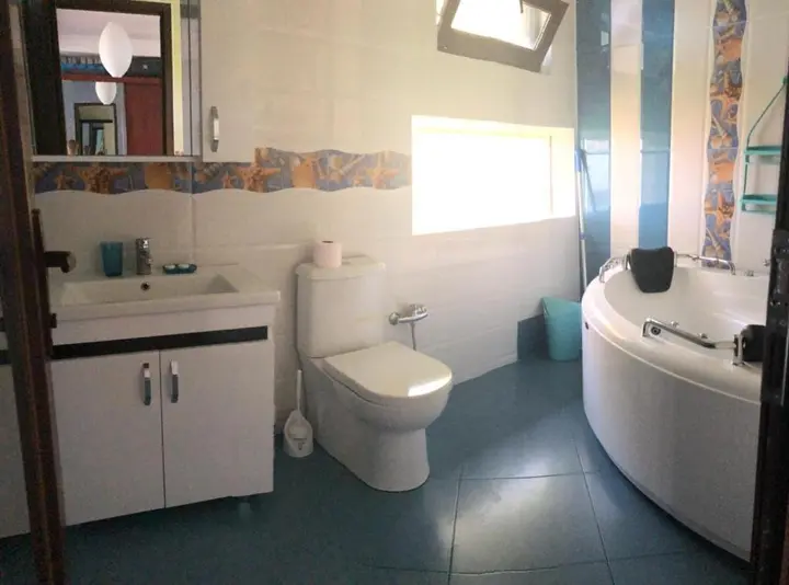 Григолети: Guest House Guriani