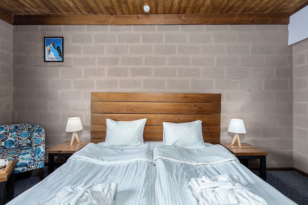 Степанцминда: Alpine Lounge Kazbegi