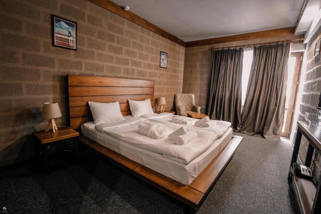Степанцминда: Alpine Lounge Kazbegi