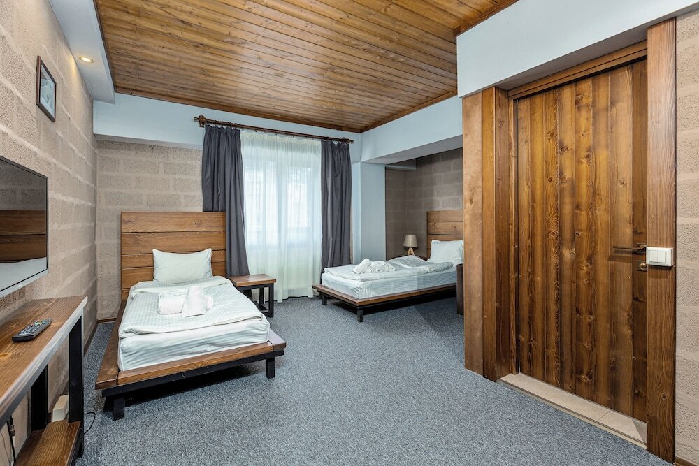 Степанцминда: Alpine Lounge Kazbegi
