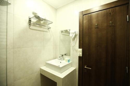 Степанцминда: Alpine Lounge Kazbegi
