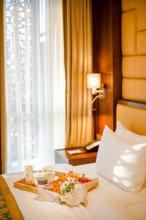 Тбилиси: KMM Hotel