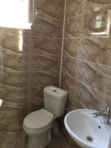 Вардзиа: Guest House Geno
