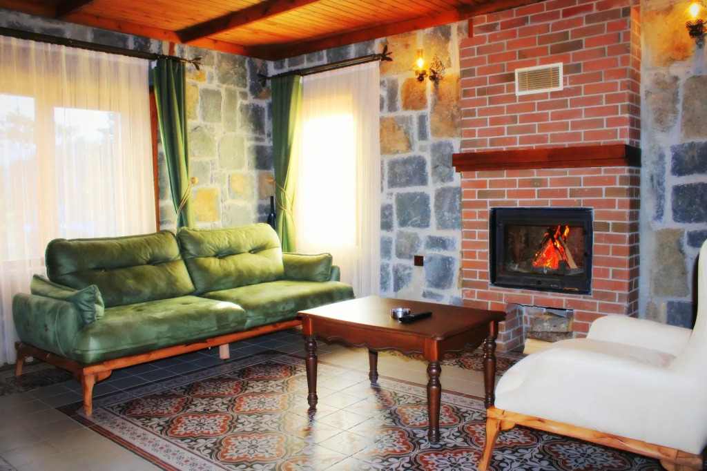 Дамли: Foleya Mountain Resort