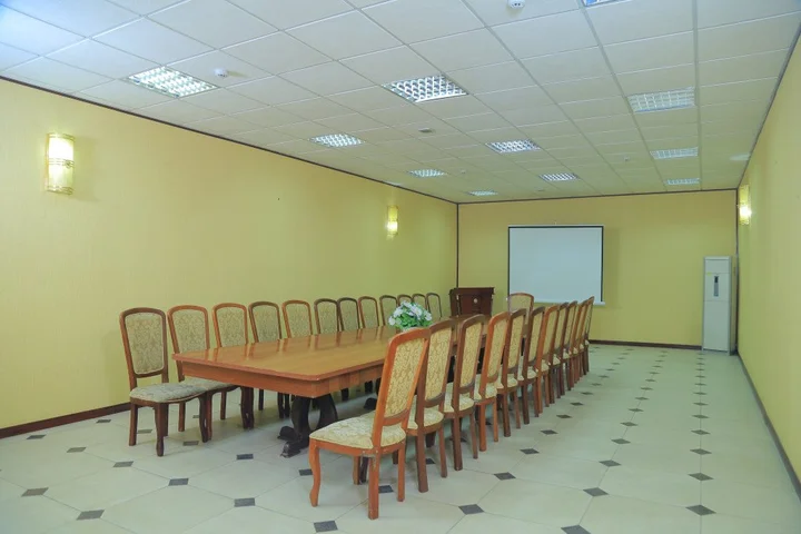 Дангара: Dang'ara Hotel