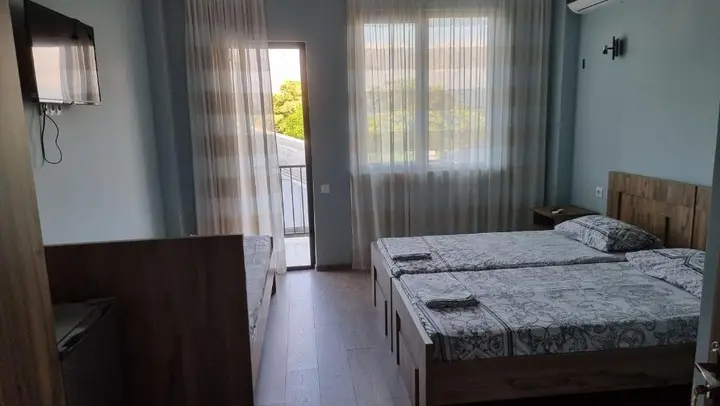 Кобулети: French Hotel