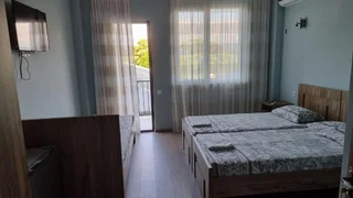 Кобулети: French Hotel