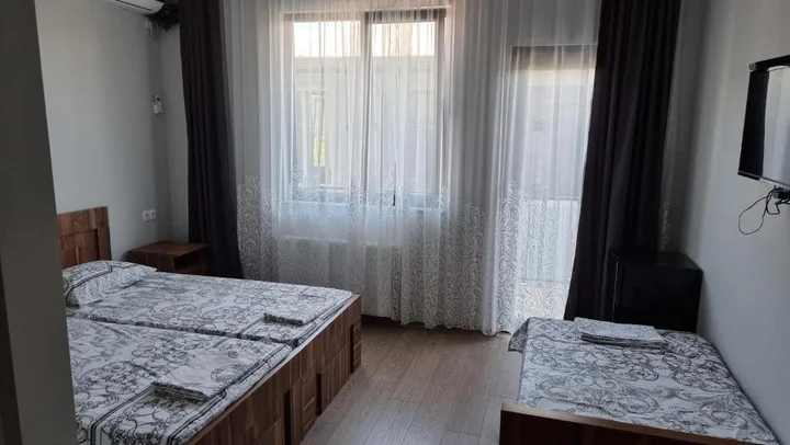 Кобулети: French Hotel