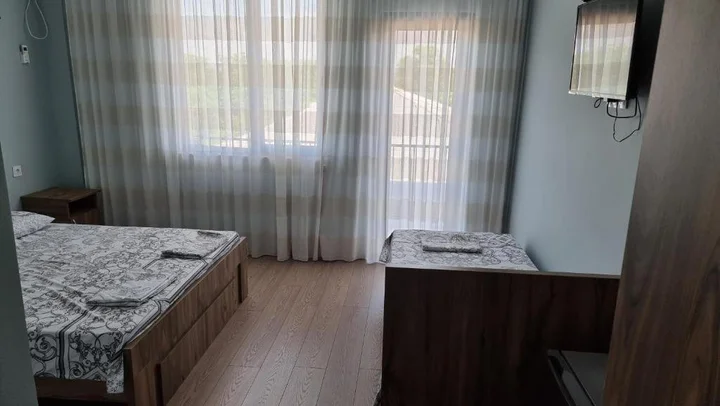 Кобулети: French Hotel