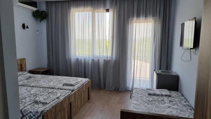 Кобулети: French Hotel