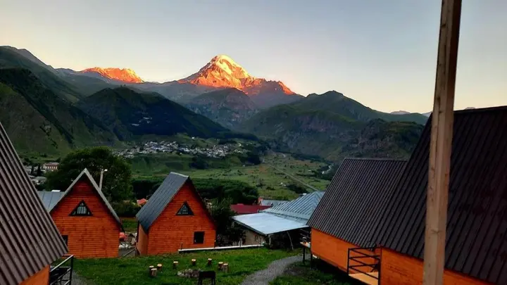 Степанцминда: Guesthouse Elli & Cottages